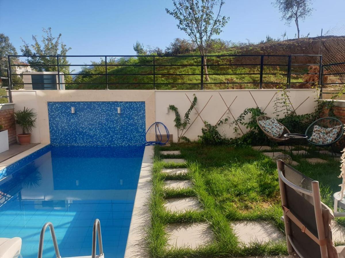 Stylish Two Bedroom House With Private Pool Tirana Eksteriør billede