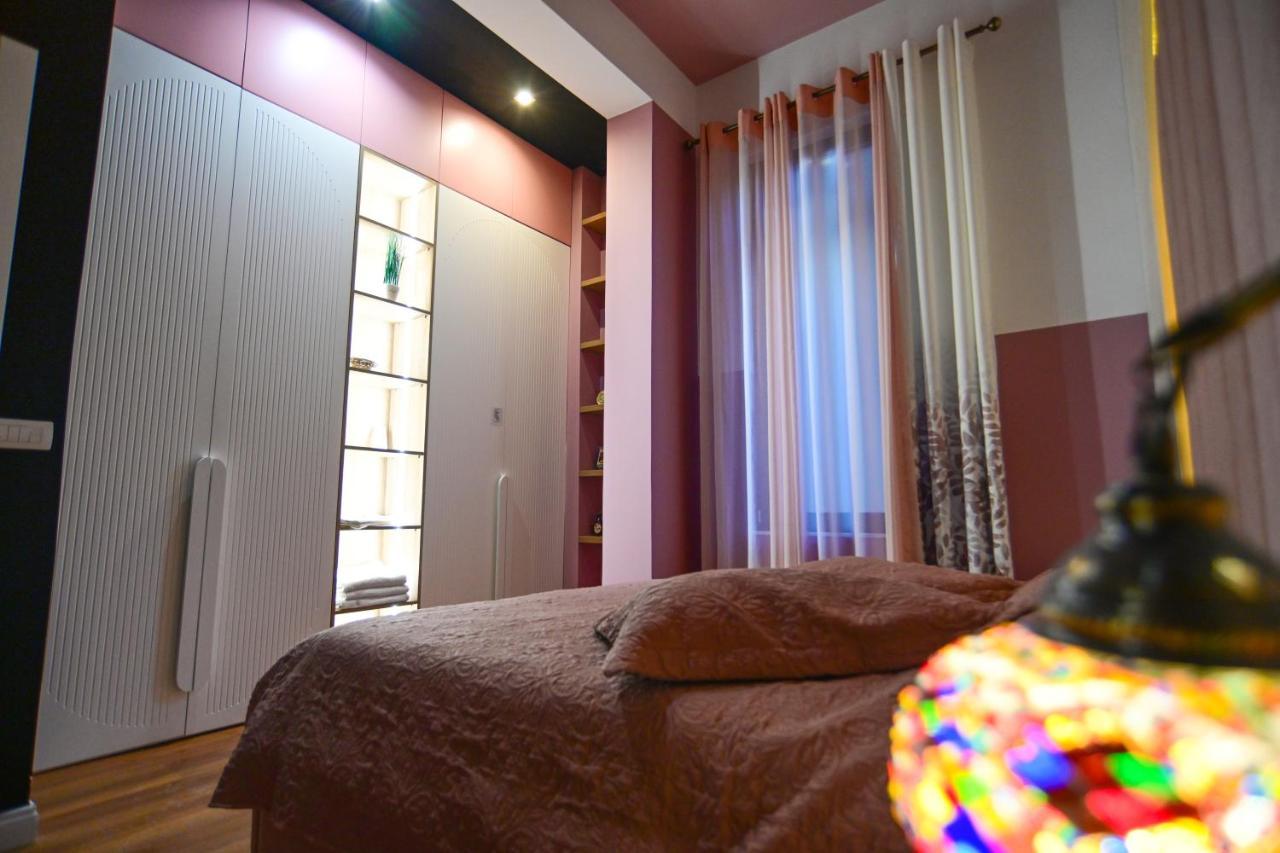 Stylish Two Bedroom House With Private Pool Tirana Eksteriør billede